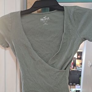 Hollister Women's Green Wrap Top